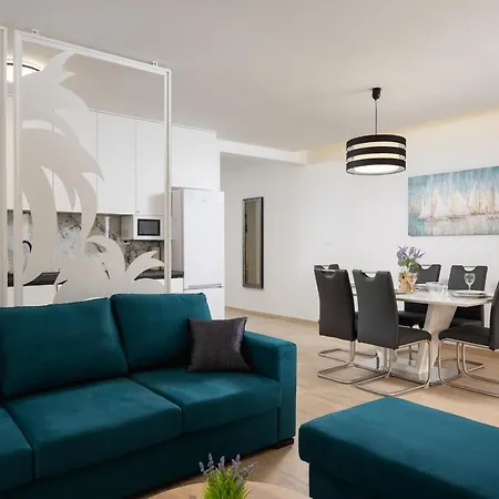 Apartment Palma: Luxury Penthouse With Pool And Sea View