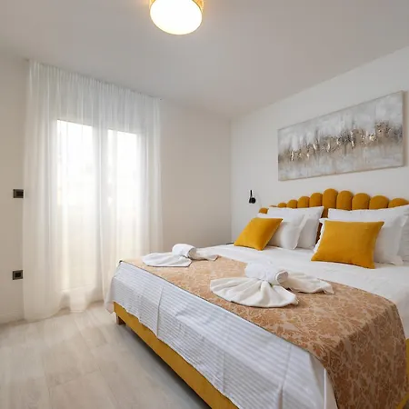Palma And Luxury Penthouse For A Family With Swiming Pool,parking,terrace,panoramic View At The Sea,podstrana * Podstrana