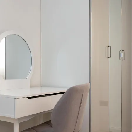 Palma And Luxury Penthouse For A Family With Swiming Pool,parking,terrace,panoramic View At The Sea,podstrana Apartamento *