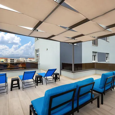 Apartamento Palma And Luxury Penthouse For A Family With Swiming Pool,parking,terrace,panoramic View At The Sea,podstrana