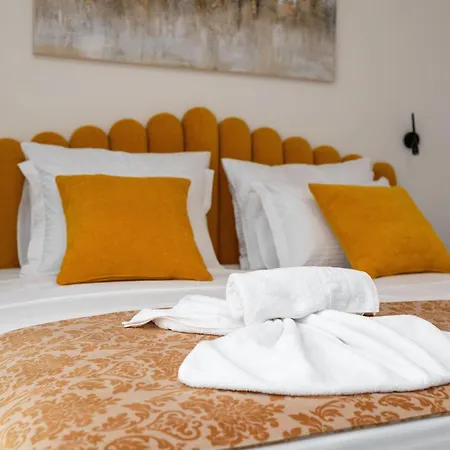 Palma And Luxury Penthouse For A Family With Swiming Pool,parking,terrace,panoramic View At The Sea,podstrana
