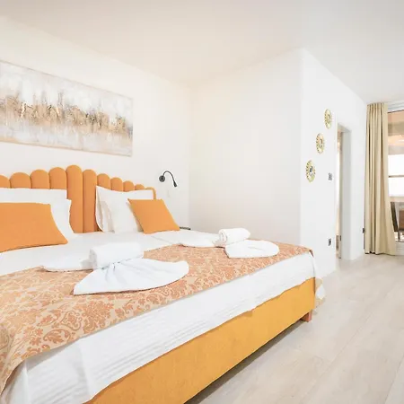 Apartman Palma: Luxury Penthouse With Pool And Sea View Podstrana