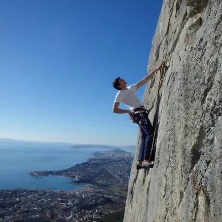 Palma: Luxury Penthouse With Pool And Sea View Apartman Podstrana