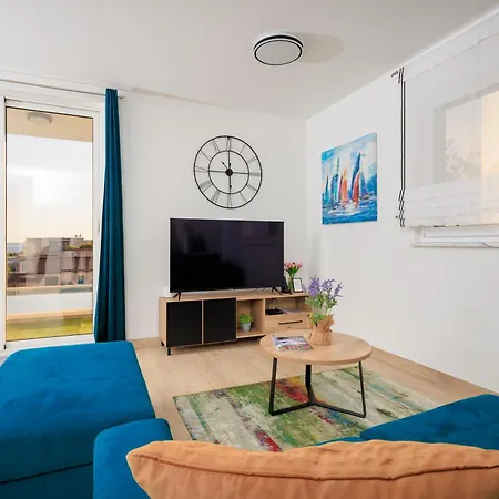 Apartman Palma: Luxury Penthouse With Pool And Sea View Podstrana