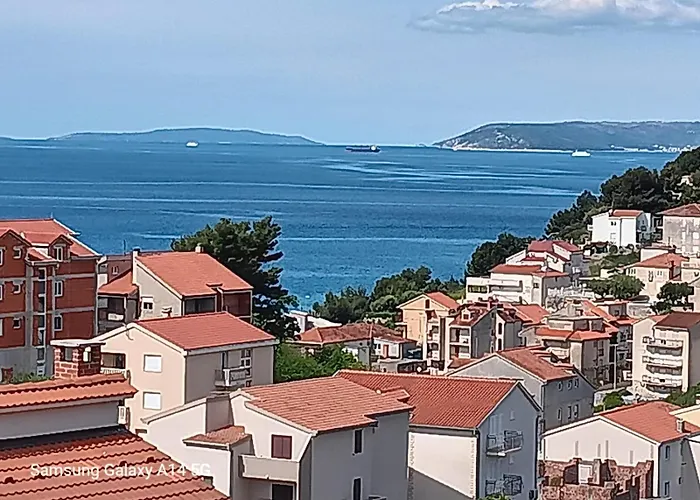 Palma And Luxury Penthouse For A Family With Swiming Pool,parking,terrace,panoramic View At The Sea,podstrana アパート ポドストラナ