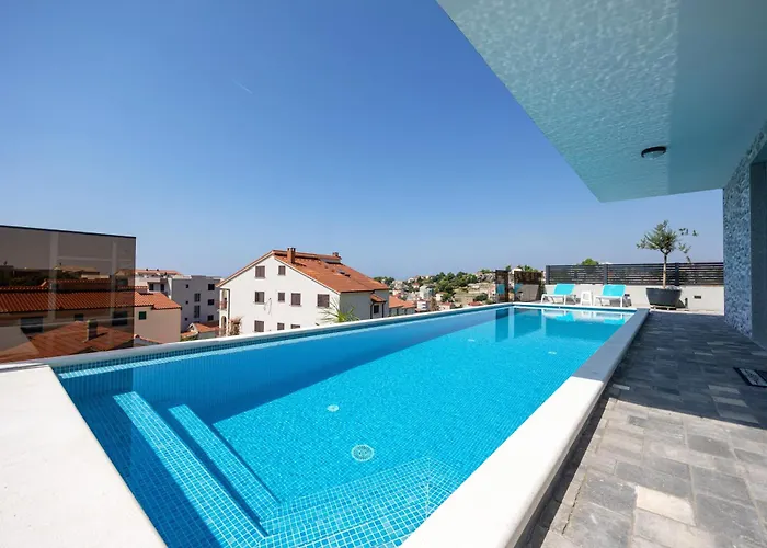 Palma And Luxury Penthouse For A Family With Swiming Pool,parking,terrace,panoramic View At The Sea,podstrana * ポドストラナ