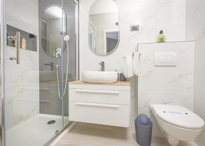Palma And Luxury Penthouse For A Family With Swiming Pool,parking,terrace,panoramic View At The Sea,podstrana ポドストラナ