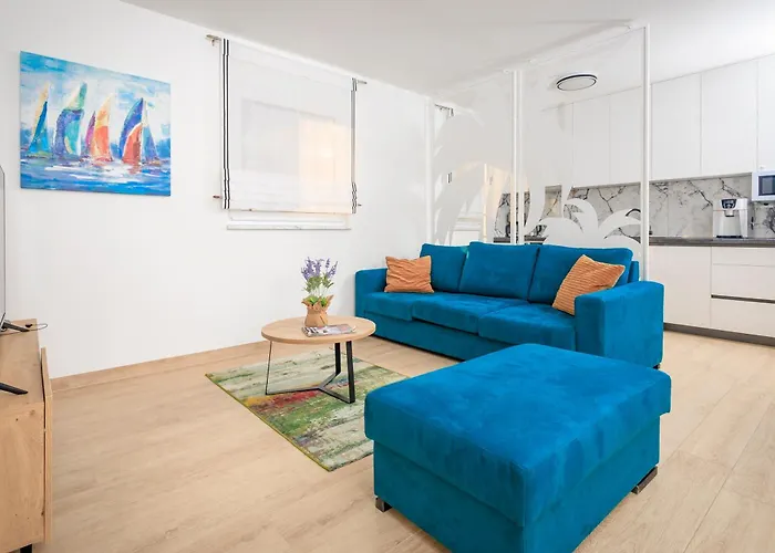 Palma And Luxury Penthouse For A Family With Swiming Pool,parking,terrace,panoramic View At The Sea,podstrana *